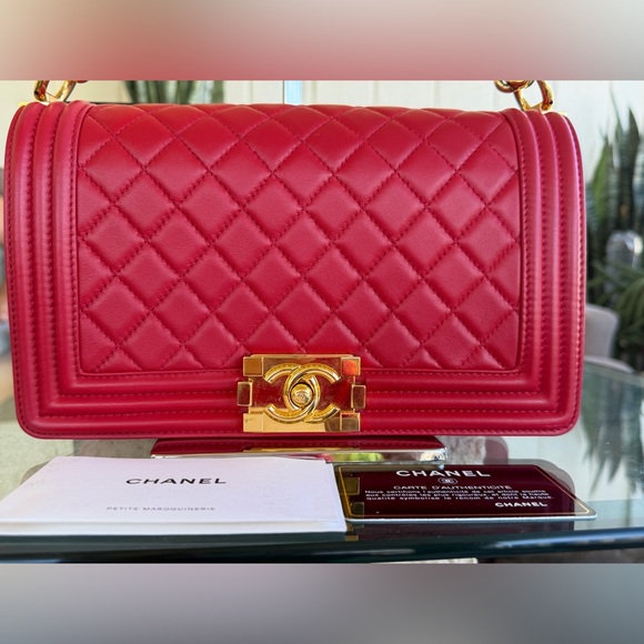 🔥🔥Chanel Le Boy W/ Original Card🔥🔥 - Picture 4 of 15